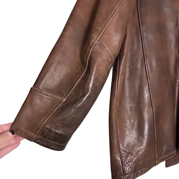 Vintage 90’s Eddie Bauer Men's Brown Oversized Leather Distressed Jacket — M - Picture 10 of 14